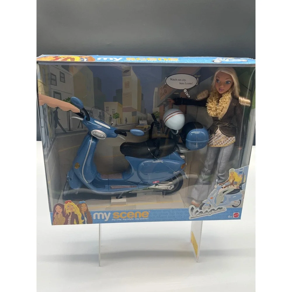 Mattel 2003 My Scene Barbie My Ciry My Style Vespa Set